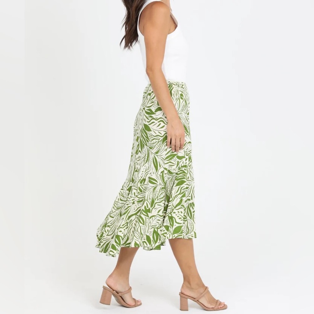 Tropical Green Leaf Pattern Midi Skirt